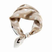 Liten scarf med magnet, prickig Taupe