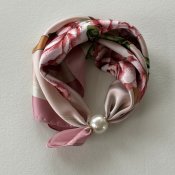 Liten scarf med magnet, rosamönsrtad