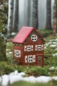 Ljushus Stillenat, Hus med dörrkrans