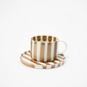 Mugg med fat Monica, beige