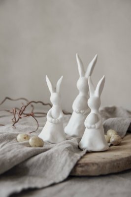 Majas Bunny med hållare till blomma/fjäder