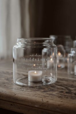 Majas Lykta, Skyddsängel