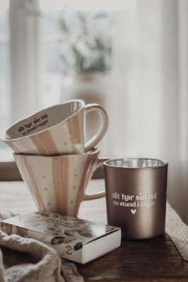 Majas Mugg Suicide Zero Allt har sin tid, en stund i taget