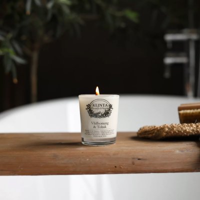 Doftljus 18 h, VILDHONUNG & TOBAK