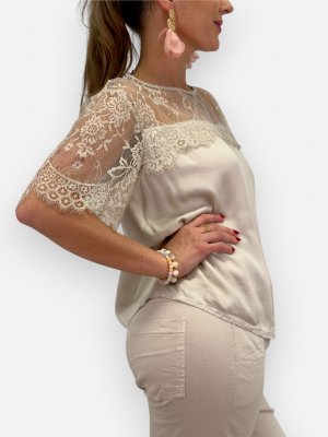 Topp med spetsdetaljer Amalia, beige