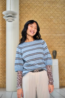 Meshtopp Annie, Leo/strass