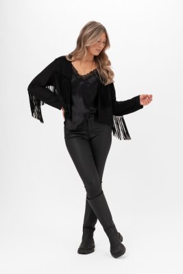 Jacka Dakota, Black