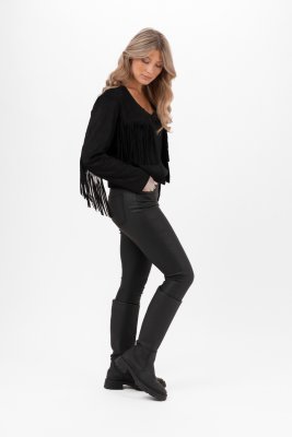 Jacka Dakota, Black