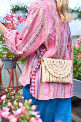 Blus Hellas, Rose