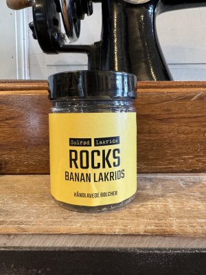 Lakrits Rocks, Bananlakrits