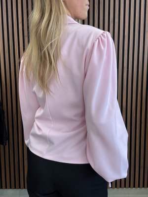 Kavaj Märtali, rosa