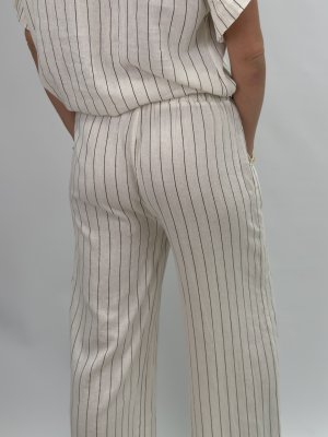 Randiga byxor i linnemix