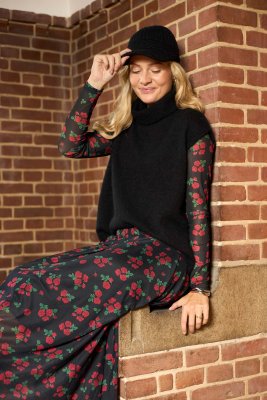 Meshtopp Annie, Red Flower