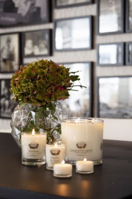 Doftljus 45 h, BUBBEL & ROSA GRAPE.