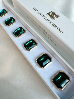 Nea – Emerald Green Crystal Rectangle, knappsmycken 6-pack, guld