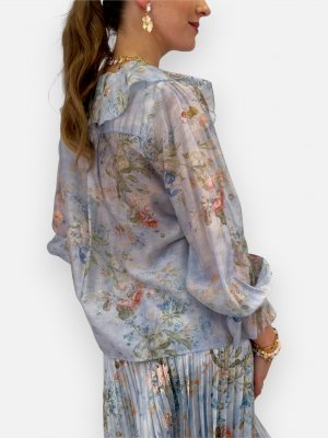 Blus med volang Sabine, ljusblå