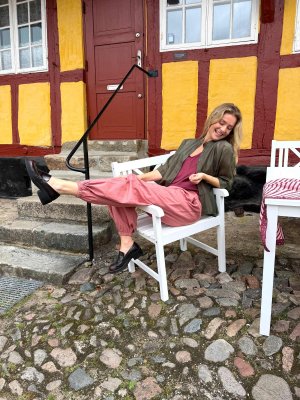 Topp Mabel, Vinröd