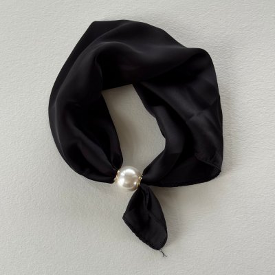 Liten scarf med magnet, svart