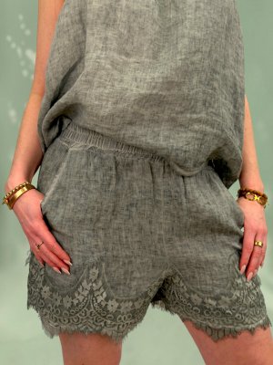 Linneshorts Vivi, Army