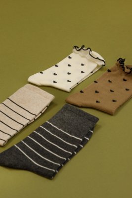 Strumpor Nerissa, Khaki med svarta hjärtan